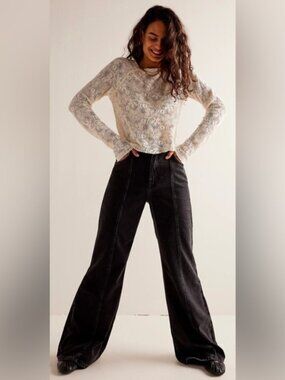 Free People Wallflower Mid Rise Flare Black Waist 27 NWOT